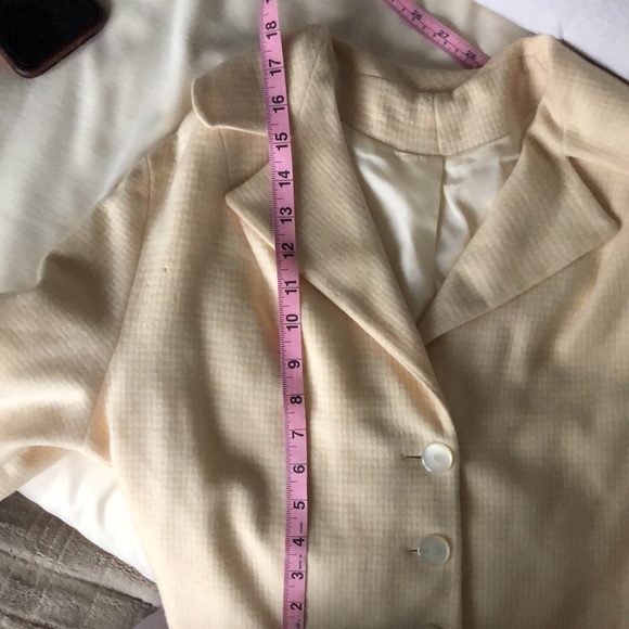 🔴Vintage Cream Blazer - Picture 15 of 16
